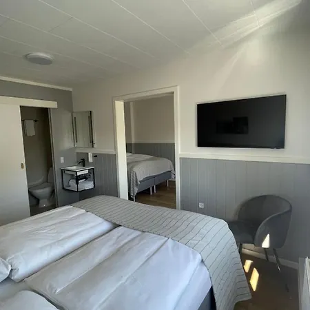 Bed & Breakfast Annex 2*