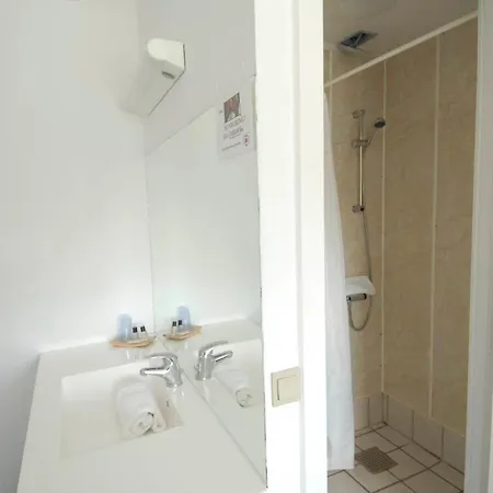 Bed & Breakfast Annex 2*