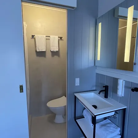 Bed & Breakfast Annex 3*