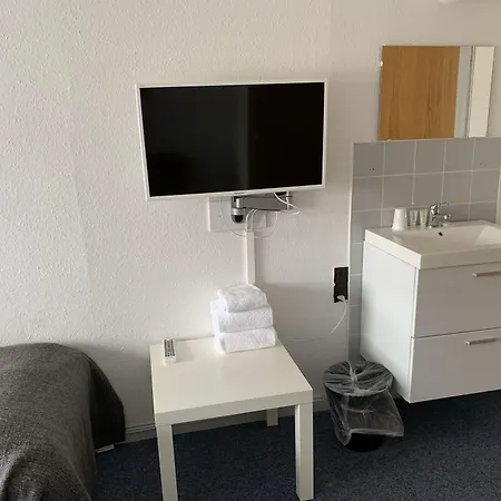 Annex Bed & Breakfast 3*