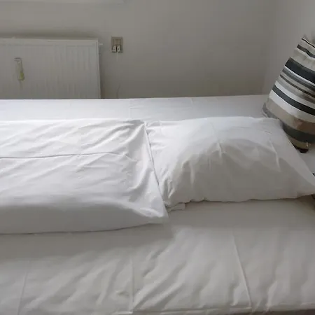 Bed & Breakfast Annex 2*