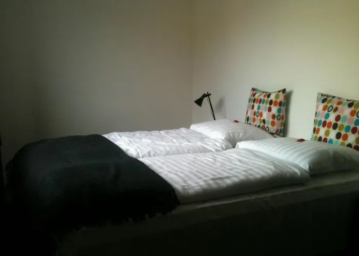 Bed & Breakfast Annex 3*