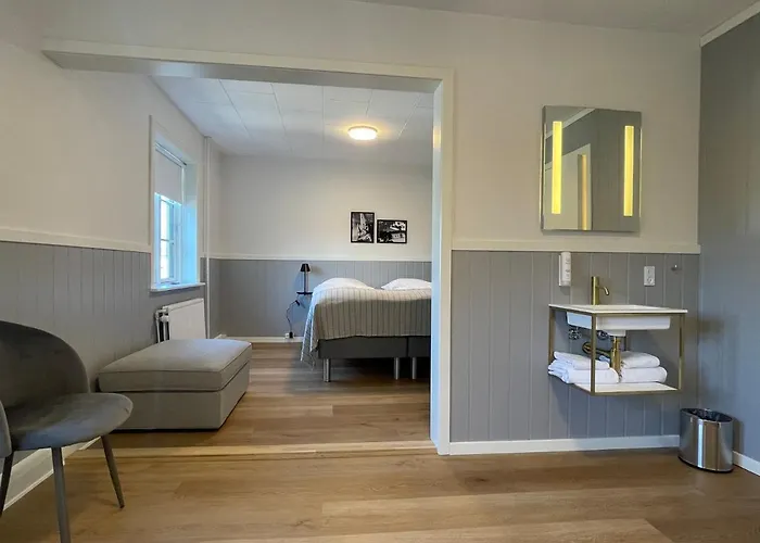 Annex Bed & Breakfast 3*